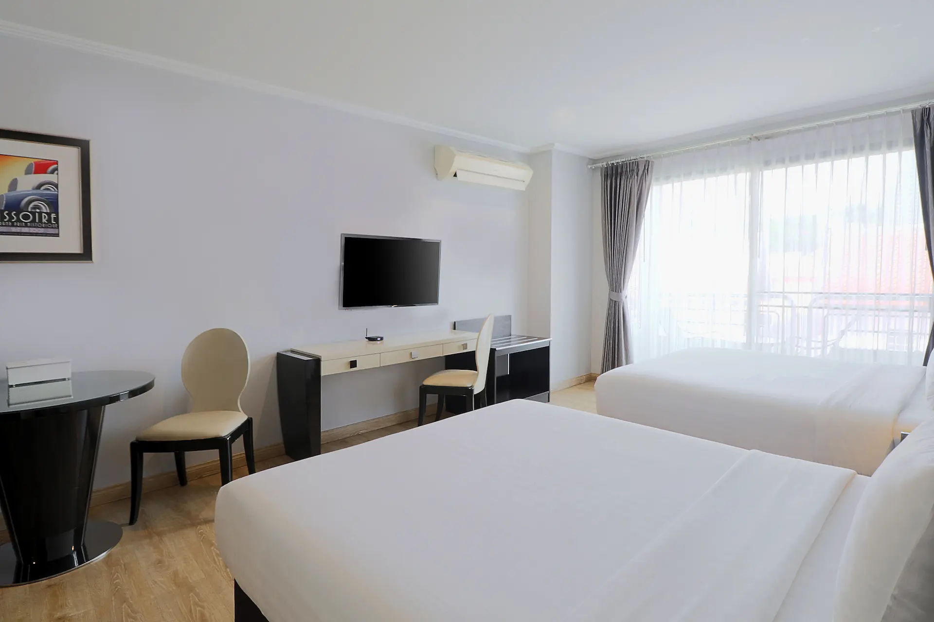 Deluxe Family Twin Bed