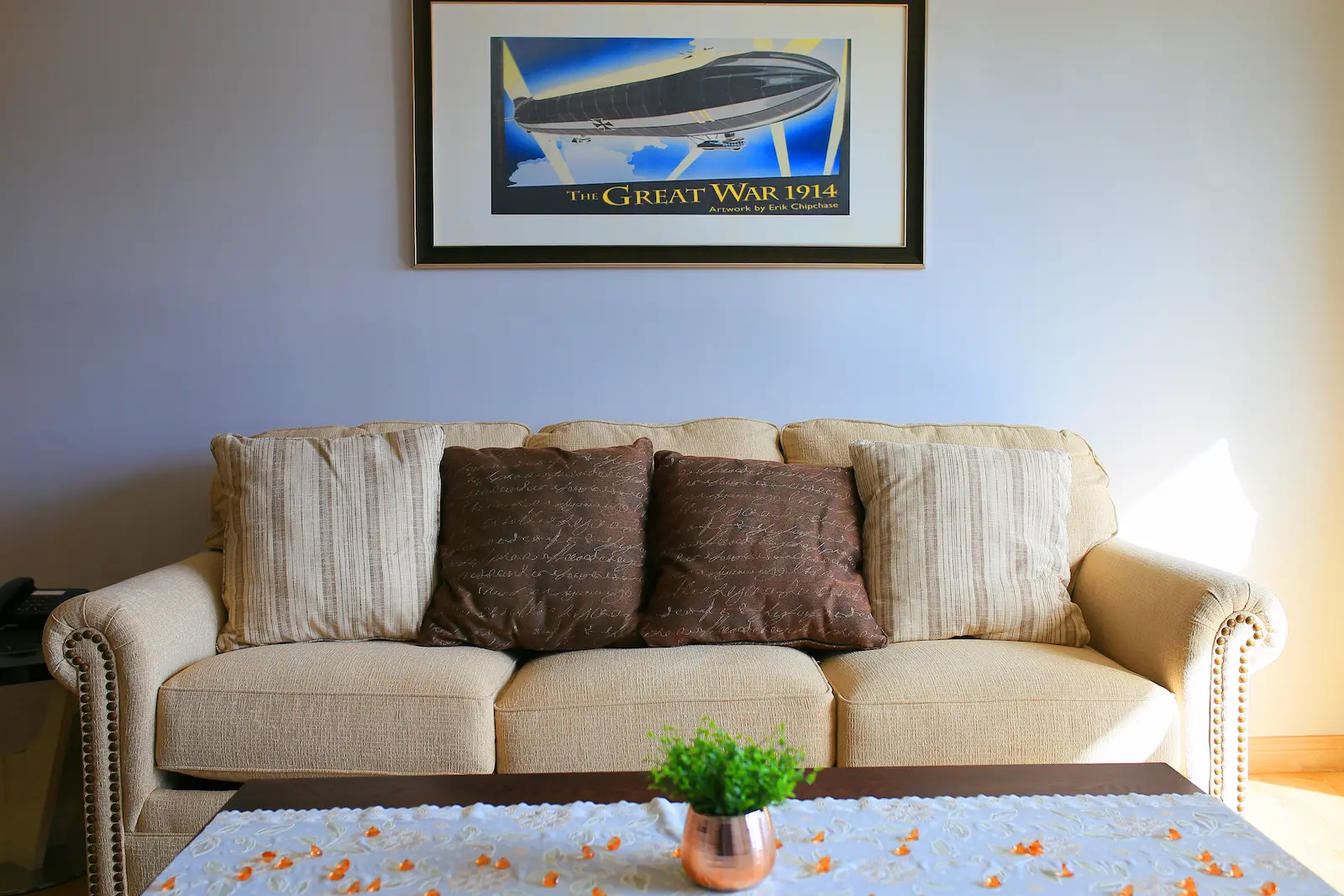 FAmily Suite Living Room