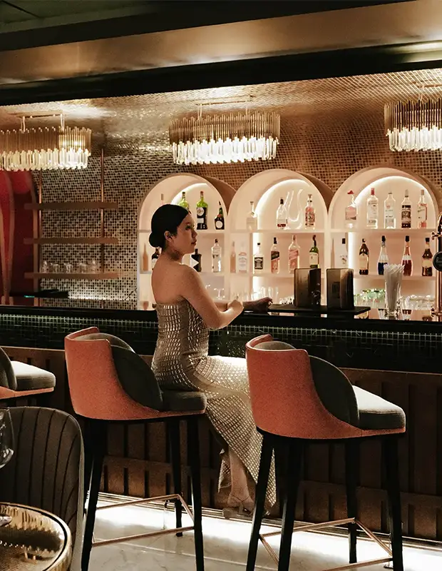 Guest at Bar338