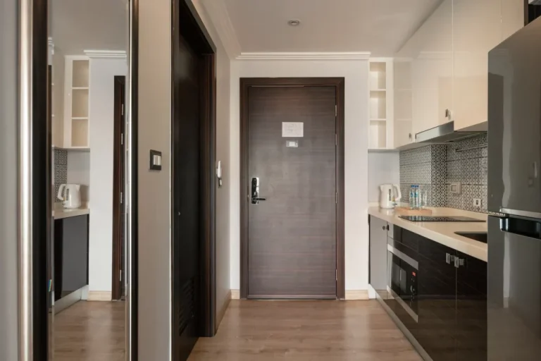 deluxe-family-room-002