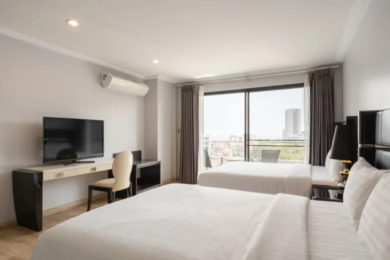 deluxe-family-room-006